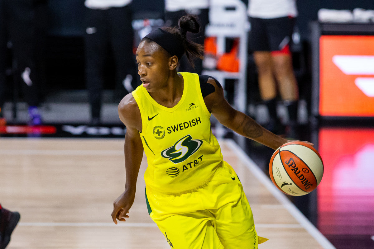 Jewell Loyd Goes for Gold to Help Nunbelievable Feed the Hungry